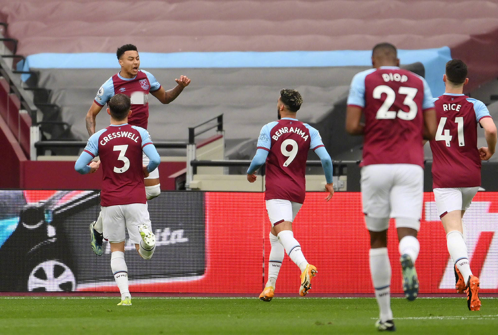 个方面进行 个方面进行